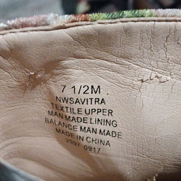 Nine West Savitra  floral block chunky heel ankle booties Sz 7.5 - Picture 9 of 10